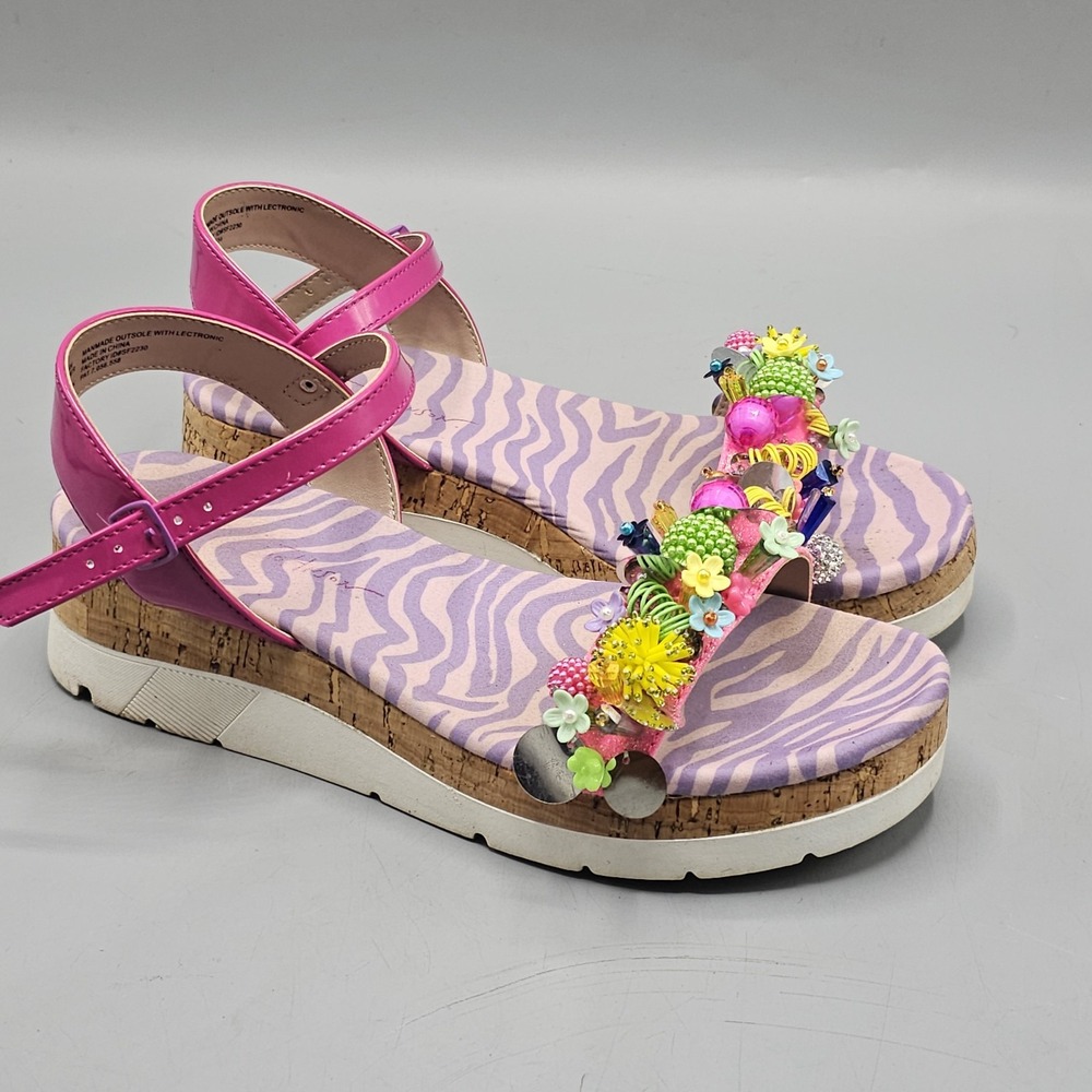 Betsey Johnson Frank Platform Sandals Big Girl Sz 5 Floral Embellishments Zebra